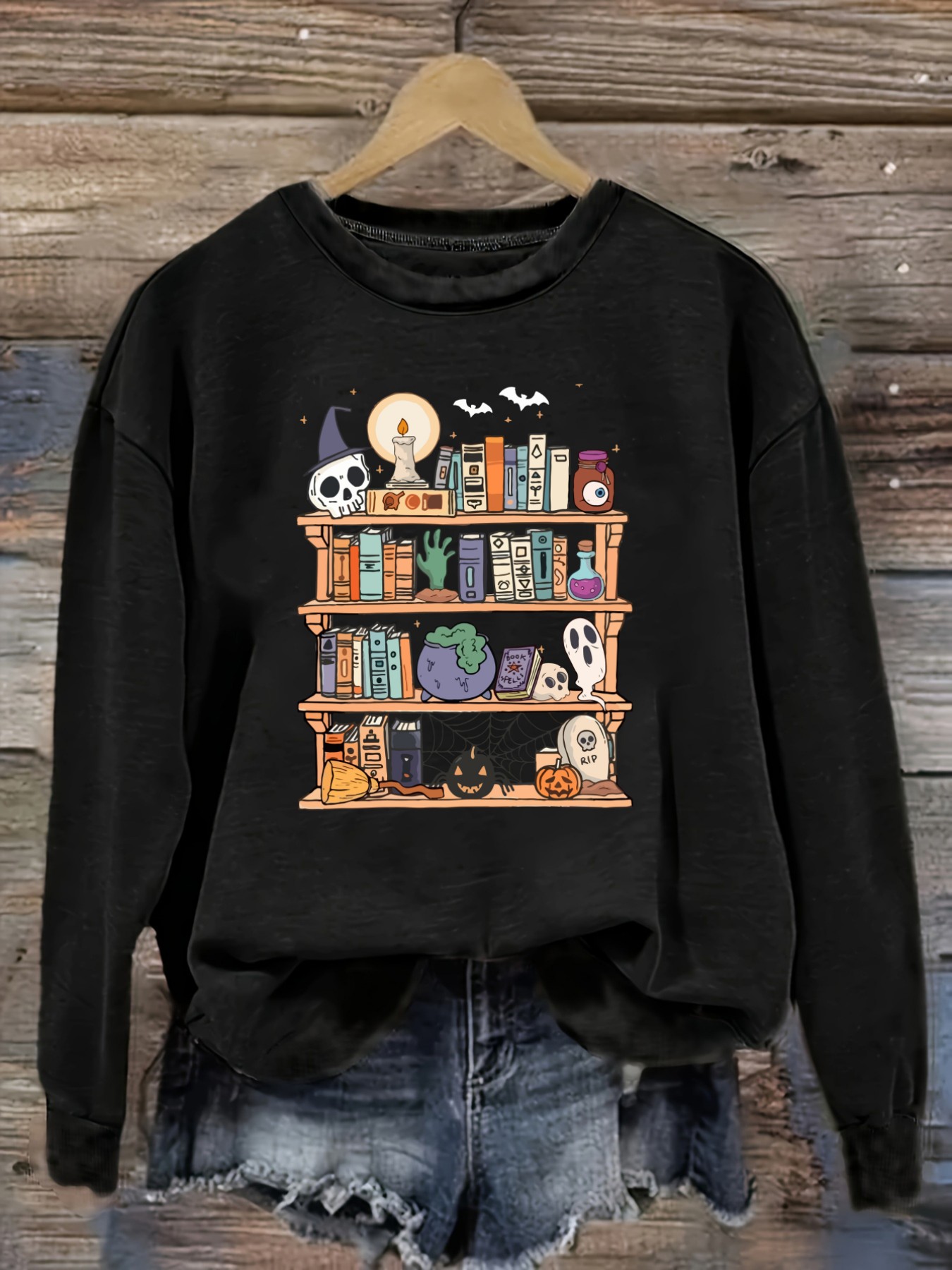 Books - レディースカジュアル長袖クルーネックTシャツ、ハロウィン本棚とスカルブックデザイン、ラウンドネック婦人服、洗濯機で洗える、やや伸縮性あり、ゆったりフィット、春・秋・冬用レディースTシャツ、ハロウィンコスチューム衣装