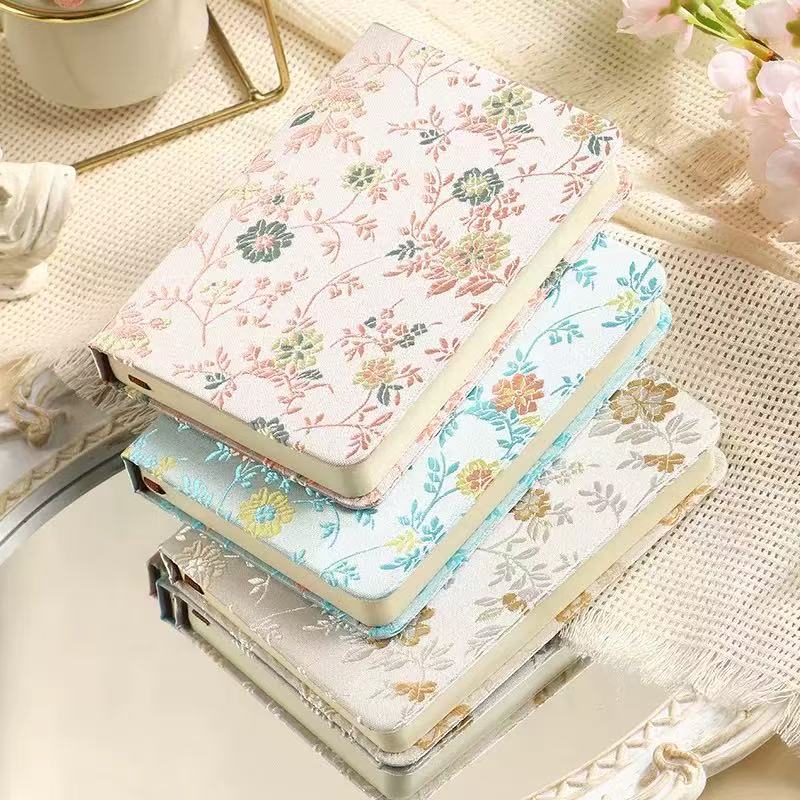 A6 中国花柄ブロケードノートブック 256 ページヴィンテ - Vintage Leather Journal Notebook のレビューと価格